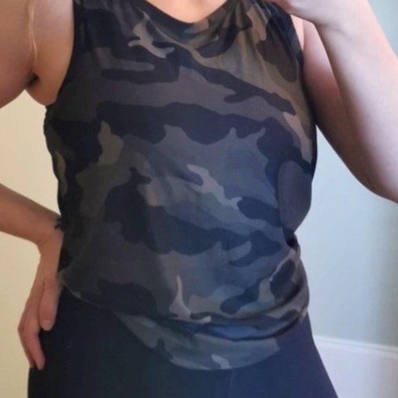 Tieback Performance Tank Top Camo Green 